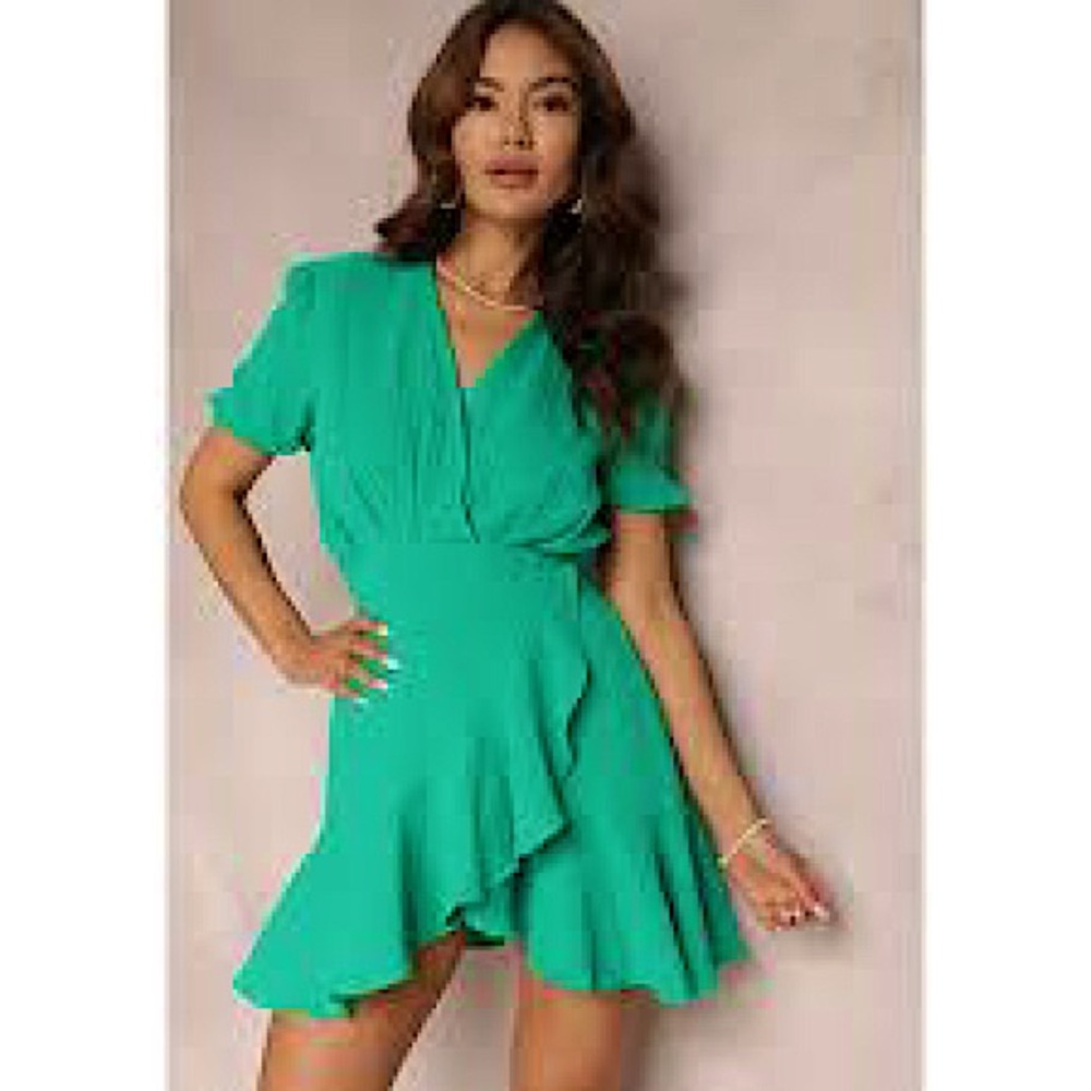 Vestique Green Collared Wrap Front Romper Size M